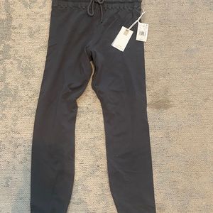 Gym cargo pants good American new with tags size 1